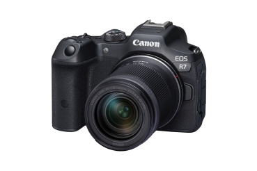 Canon EOS R7 + RF-S 3,5-6,3/18-150 mm IS STM, Kamerakit / -200 € Sofort-Rabatt 1599 € Effektivpreis