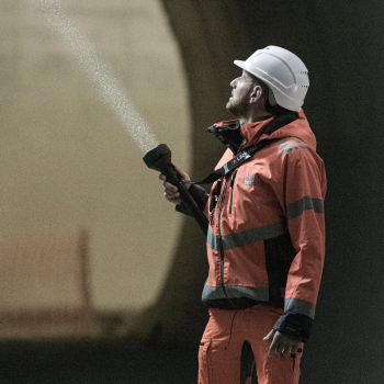 Ledlenser Taschenlampe P21R im Koffer