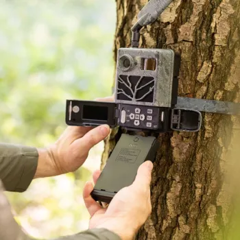 Preview: ZEISS Secacam 3  Christmas Bundle inkl. Powerpack, interner 32 GB Speicher und SIM-Karte