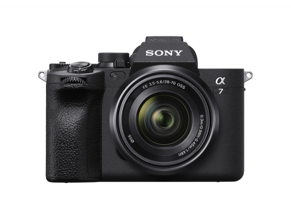 Sony Alpha ILCE-7 IV SEL FE 28-70mm OSS DSLM-Kit + UV-Filter Premium-Line + Reinigungsset GRATIS