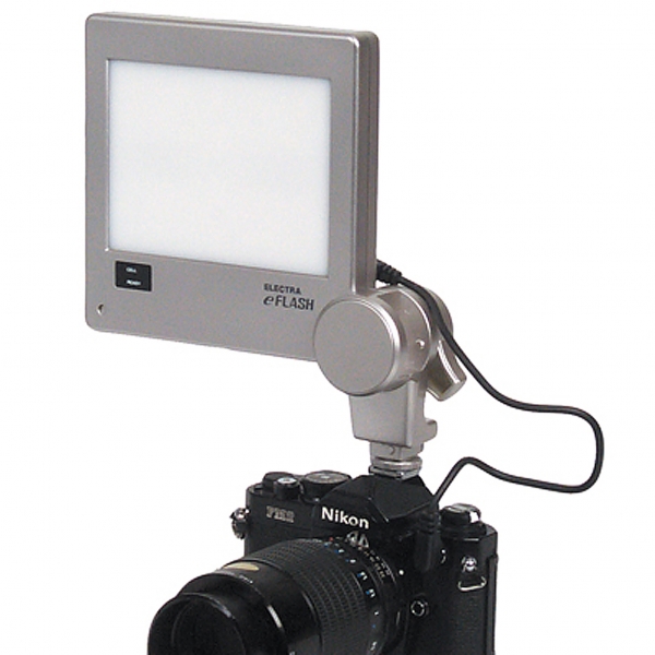 Electra e-Flash Flächenblitz-Kit inkl. 4 Batterien AA