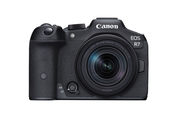 Canon EOS R7 + RF-S 3,5-6,3/18-150 mm IS STM, Kamerakit / -200 € Sofort-Rabatt 1599 € Effektivpreis