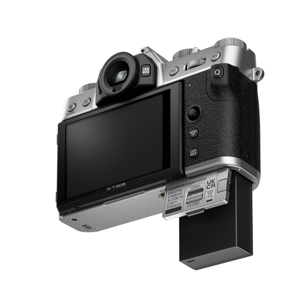 FUJIFILM X-T30 III silber + XC 13-33 mm OIS