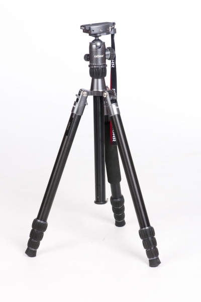 Dörr Alu Stativ HQ1650 4-teilig mit Kugelkopf HQ33
